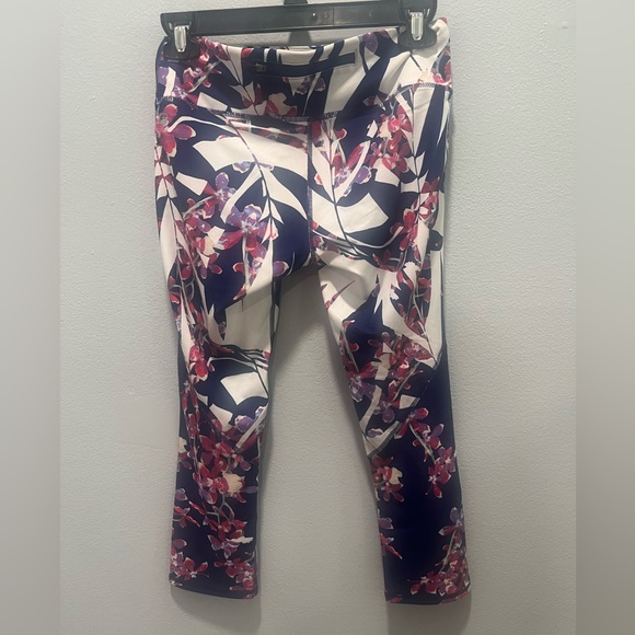 Fabletics Xs set - Picture 8 of 9